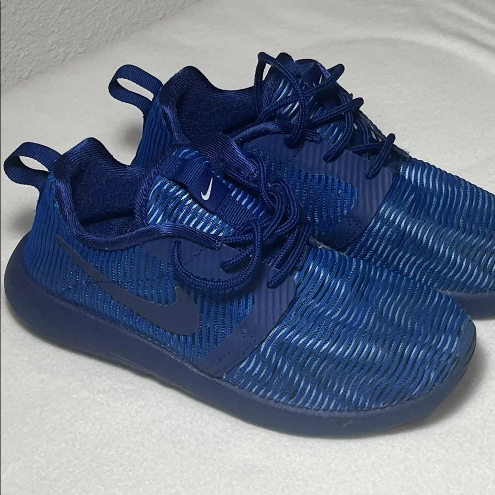 Nike Kids Blue Sneakers - Picture 3 of 6